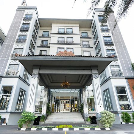 Grand Serela Yogyakarta Esterno foto