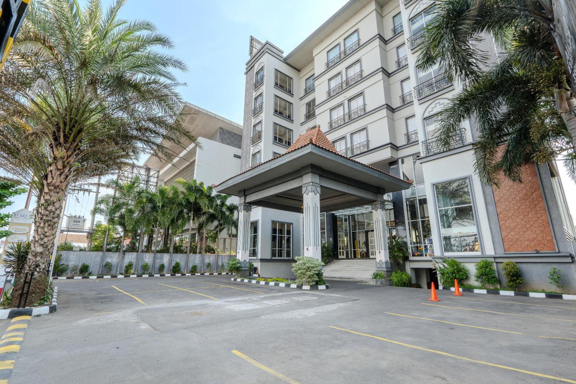 Hotel Grand Serela Yogyakarta Esterno foto