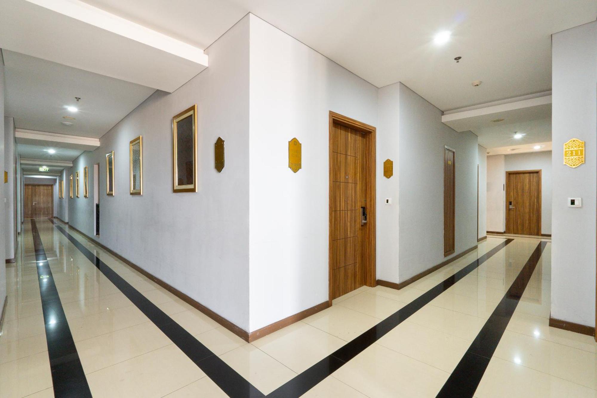 Hotel Grand Serela Yogyakarta Esterno foto