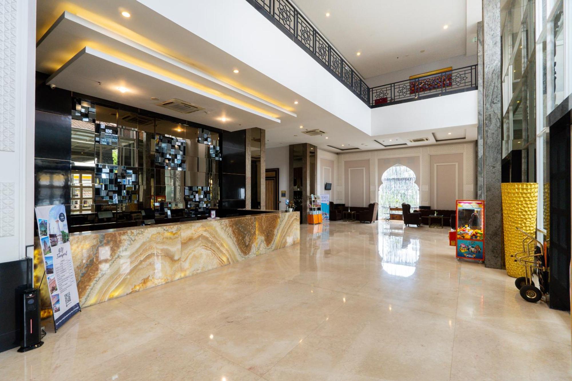 Grand Serela Yogyakarta Esterno foto