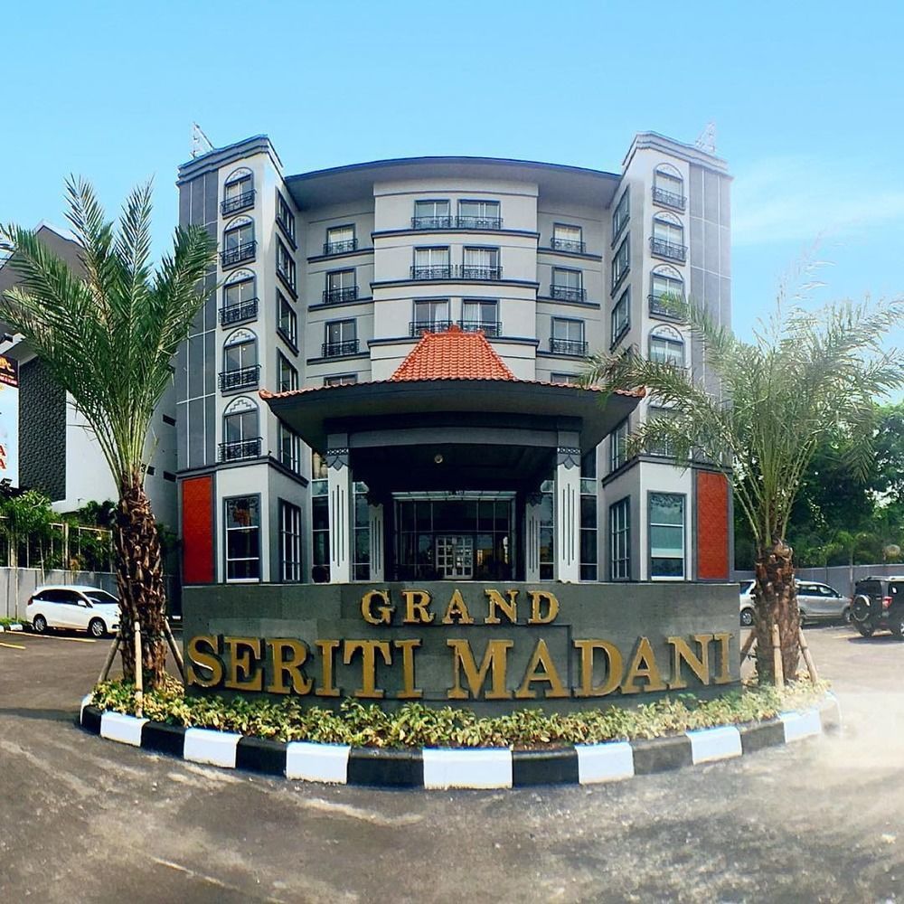 Grand Serela Yogyakarta Esterno foto