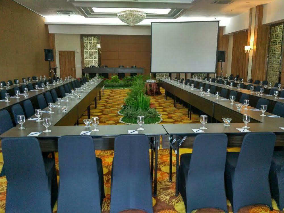 Grand Serela Yogyakarta Esterno foto