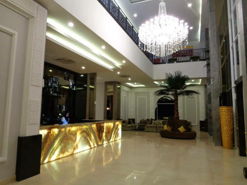 Grand Serela Yogyakarta Esterno foto